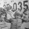 Оленичев Валерий рефмеханик  с дочуркой  Наташей и женой Надеждой - БМРТ-355 Антон Таммсааре 16 08 1973