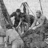 Трокаль Анатолий мастер добычи с бригадой за ремонтом трала - БМРТ-436   Кристьян  Рауд 15 03 1968