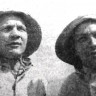 слева курсант  ТМУРП  В.  Швырев и  боцман  К. Трост - октябрь 1966 год