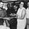 Мешанчук Алексей  матрос получает именной торт в день рождения  – БМРТ-489 Юхан Лийв  03 12 1968