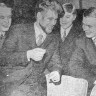 Абнер  Рихо  (в центре) радист беседует с группой   учащихся профтехучилища  -  ПБ Иоханнес Варес 11 01 1973
