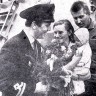 Шведин  Павел  4-й помощник с женой Зоей Петровной и дочкой Светой с ключами от 3-х комнатной квартиры - БМРТ-0431 июль 1968