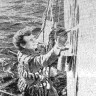 Лето – хорошая пора для ремонта судов – БММРТ-183 Рудольф Вакман 31  07 1979 фото М. Никольского